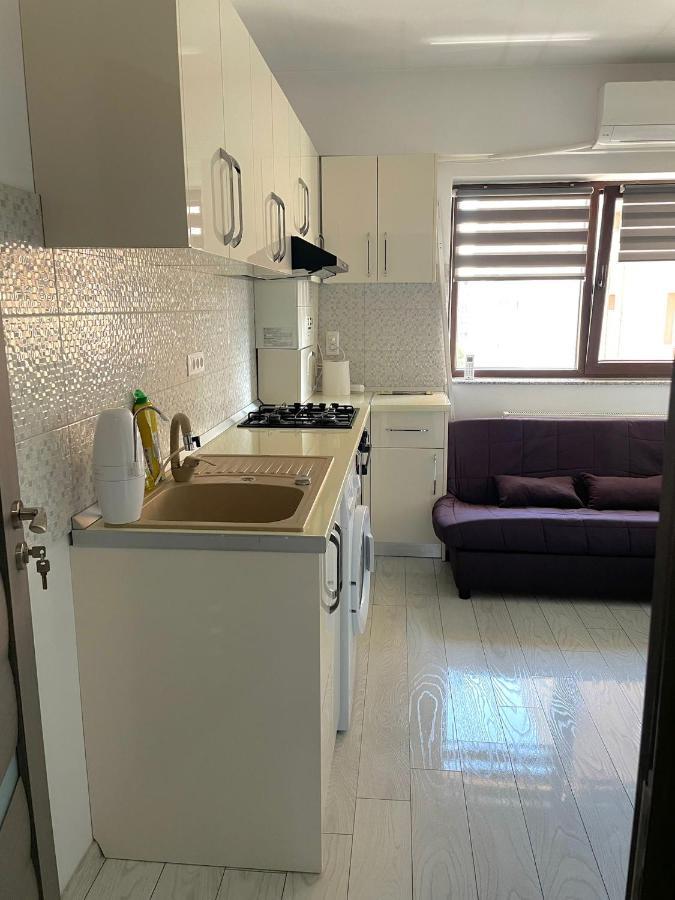 Apartament Corni Apartment Râmnicu Vâlcea Exterior foto